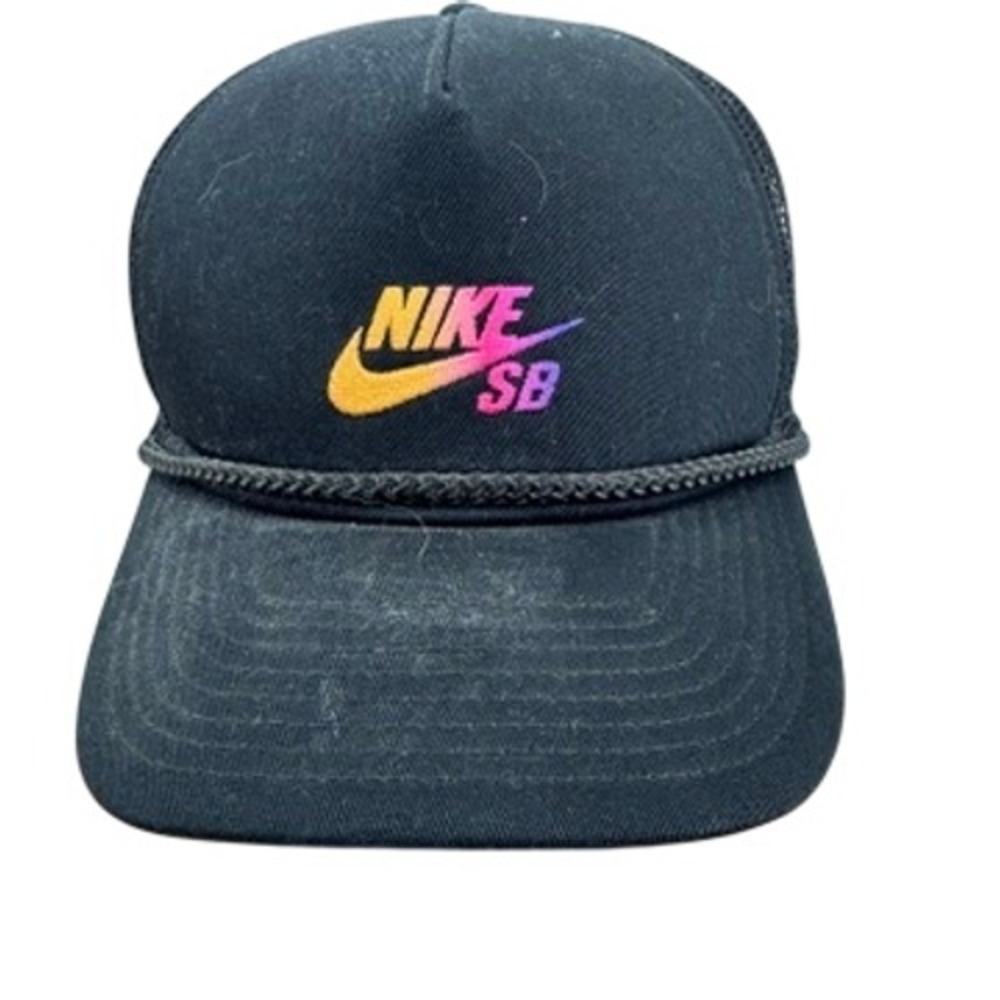 Nike‎ SB Trucker Hat Mens OS Black Gradient Logo Rope Snapback Skate Streetwear